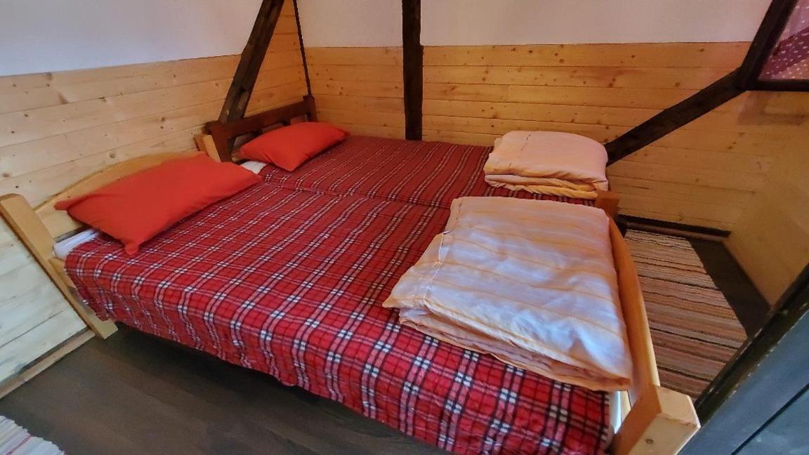 Casa Rustic Feher & Fekete Vendeghazak Sovata Exteriör bild