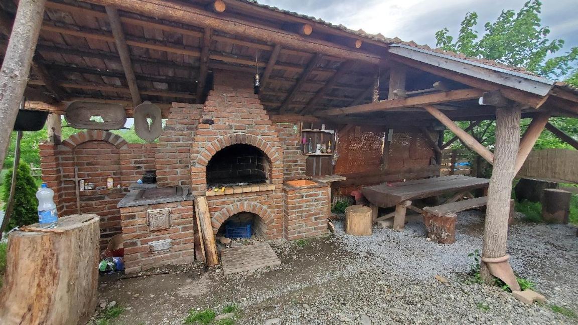 Casa Rustic Feher & Fekete Vendeghazak Sovata Exteriör bild