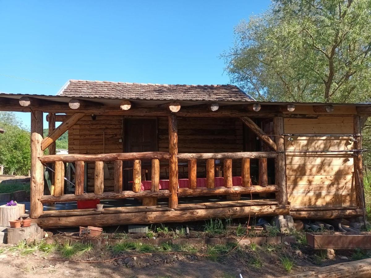 Casa Rustic Feher & Fekete Vendeghazak Sovata Exteriör bild
